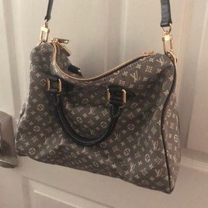 Auth. Louis Vuitton Mini Lin Idylle Bandouliere